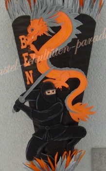 Bastelanleitung Ninja mit Drachen schwarz-orange (nur Motiv)