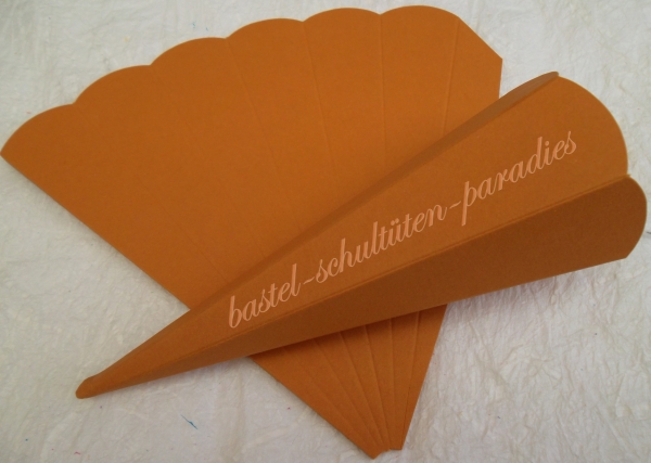 Schultütenrohling  14cm rehbraun